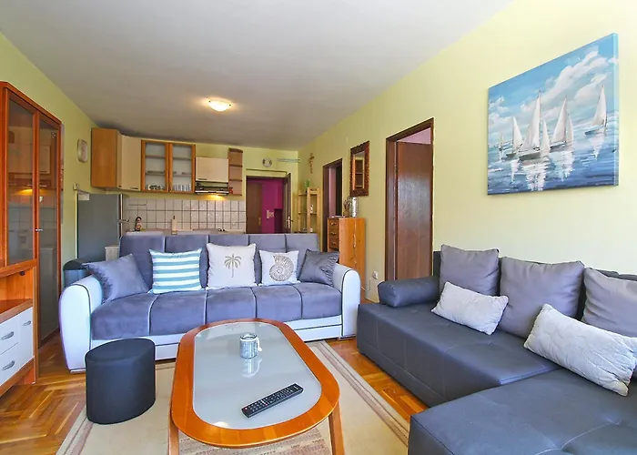 Apartment Jadranka 2400 Pula