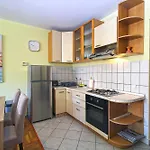 Jadranka 2400 Apartamento *